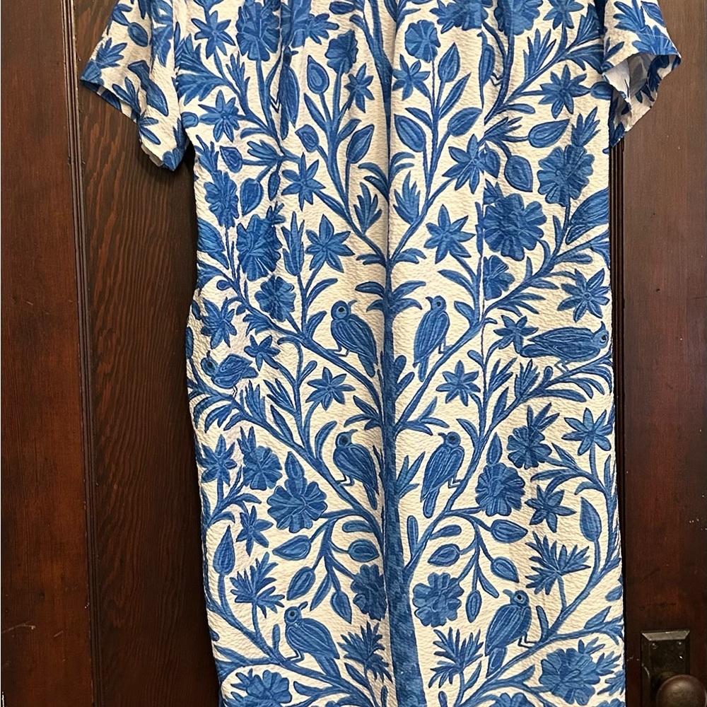 Blue & White Floral Tree Shift Dress - Picture 2 of 4